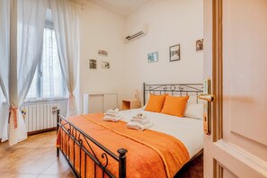 Interior - Ostiense Stopover (Rome)