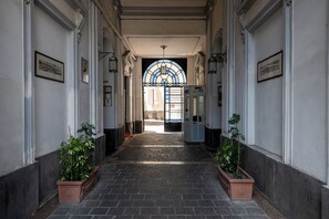 Interior - Vomerè (Naples)