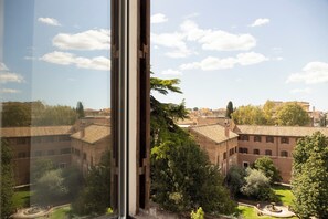 Unclassified image, 2 of 35, button - Labicasa (Rome)
