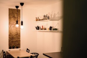 Interior - Vico Santa Luciella 20 (Naples)