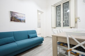 Apartment (2 Bedrooms) | Interior - Vico Mastellone 16 (Naples)