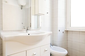 Interior - Pandolfo Apartment (Rome)