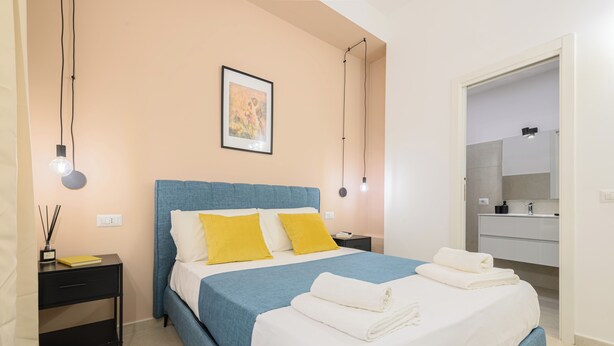 อพาร์ทเมนท์ (5 Bedrooms) | 5 ห้องนอน, พื้นที่ทำงานแบบใช้แล็ปท็อป, เตารีด/โต๊ะรีดผ้า