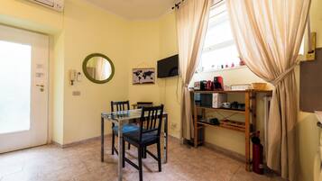 Apartment (1 Bedroom) | Living area