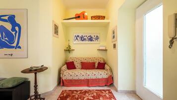 Apartment (1 Bedroom) | Living area