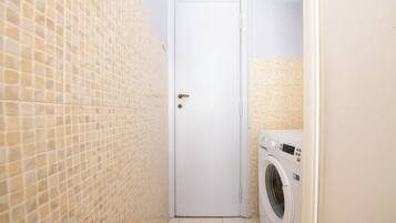 Departamento (1 Bedroom) | Baño | Regadera y bidet