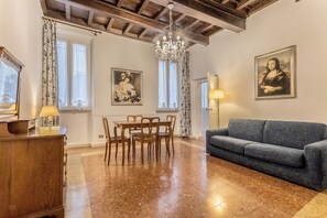 Apartment (1 Bedroom) | Living area - Casa Iside (Rome)