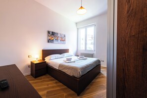 Apartment (2 Bedrooms) | 2 bedrooms, laptop workspace, iron/ironing board, bed sheets - Casa del Marchese del Grillo (Rome)
