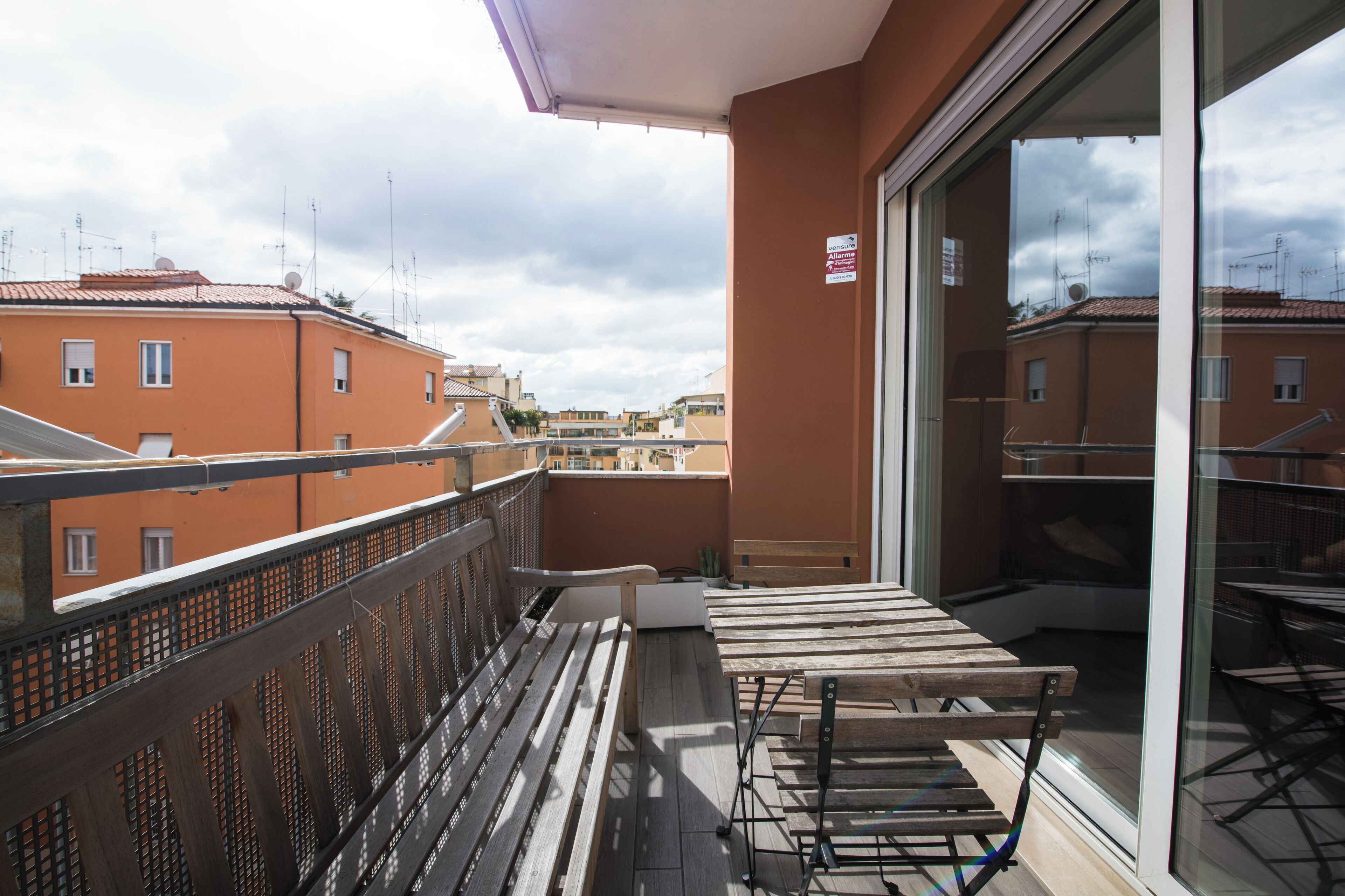 Apartment (1 Bedroom) | Balcony