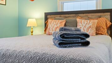 2 bedrooms, iron/ironing board, travel crib, free WiFi