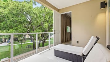 Villa (3 Bedrooms) | Lanai