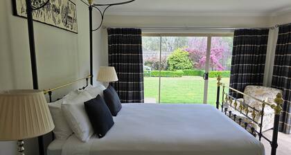 Located in a peaceful part of Shepparton , perfect for family holiday
.