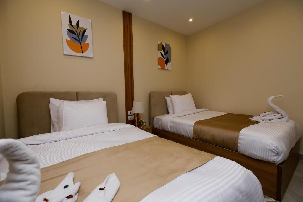 Twin Room, Patio, City View