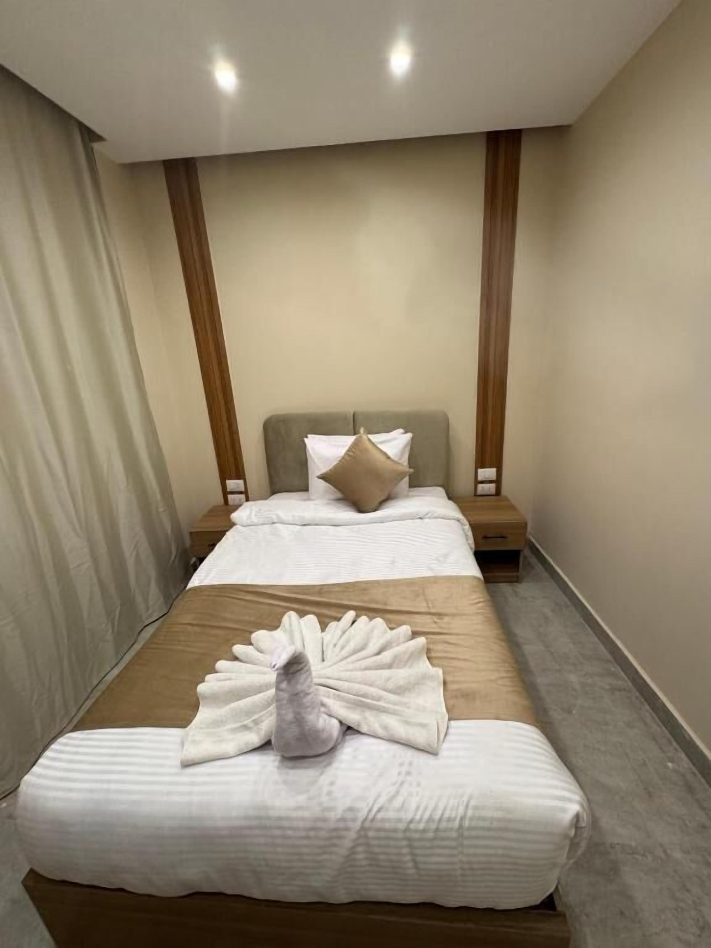 Comfort Single Room, Patio, City View