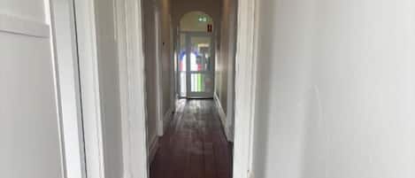Basic Double Room | Interior