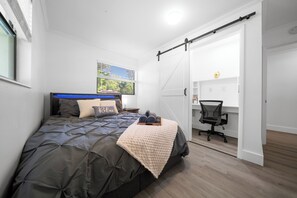 3 chambres, bureau, fer et planche à repasser, Wi-Fi gratuit