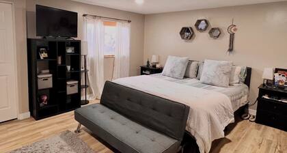 Tranquil 2-bedroom apartment in charming Bountiful perfect for relaxing