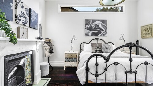 The Mosman Cottage hosted by L'Abode