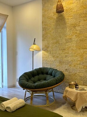 Suite, vasca da bagno, vista fiume | Interni