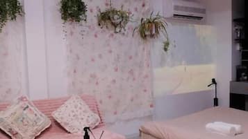 Estudio, vistas al jardín | Interior