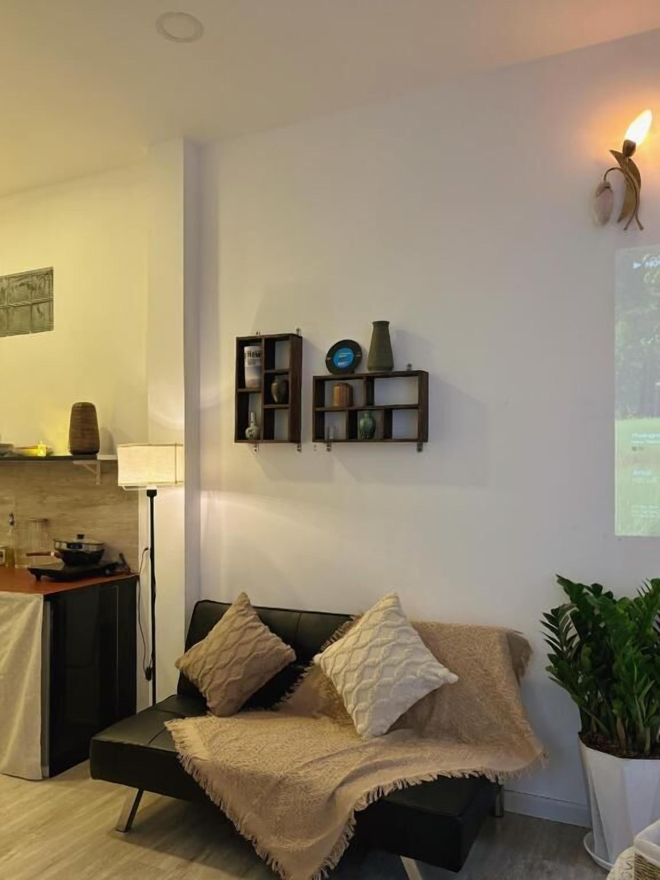 Deluxe Studio, Garden View | Interior