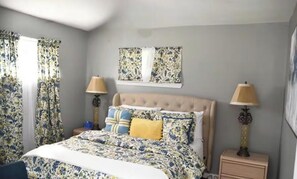 Room - TUCKED AWAY
3 bedroom 2 full bath, modern kitchen, 2 living areas (Natchez)