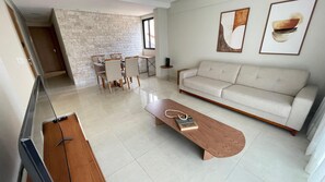 Living area - Apartment 101 - Spacious, bright, comfortable, fully equipped. Garage! (Goiânia)