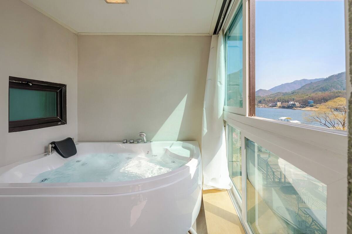 Eenvoudige kamer, 2 slaapkamers (Claire201)