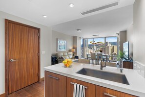 Interior - Luxury 1BR/1BA Condo at One Ala Moana (Honolulu)
