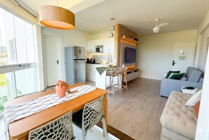 Deluxe Apartment, Canal View | Interior - Encanto da Praia Luxo  (Niterói)