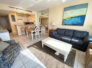 TV - Silver Beach 205 ON THE BEACH 2/2 pet friendly (Orange Beach)