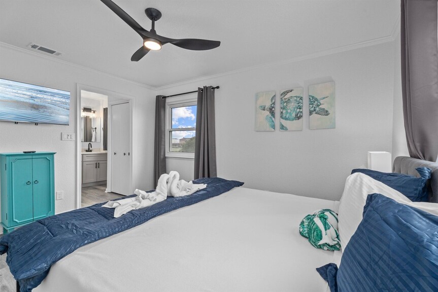 Mins To Beach With Private Pool, Fire Pit & Tiki Bar Sleeps 12 - Crystal Beach, TX