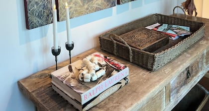 Designer Guesthouse