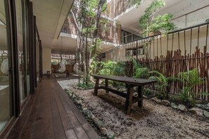 Outdoor dining - BT Homes - Luxury Villa in the Jungle with Pool (Tulum)