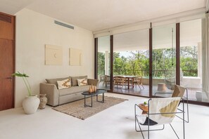 TV - BT Homes - Luxury and Modern 4BR in Aldea Zama (Tulum)
