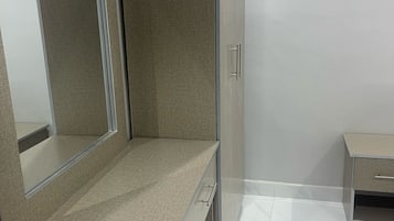 Suite Économique, vue ville | Intérieur