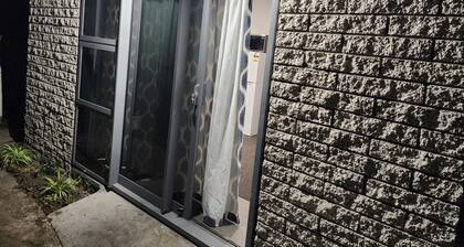 Entire flat next to park, close to uni, & city
