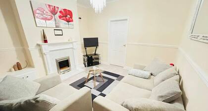 Pets - Parking - Patio - WiFi - Sleeps 4