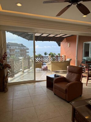 Interior - Two Bedroom Ocean View (Bajos de Chila)