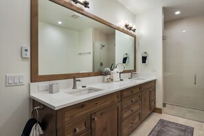 Shower, hair dryer, towels - Lakota SkiRenity | Outdoor Fire Pit | Private Hot Tub w/ Resort Views (Winter Park)