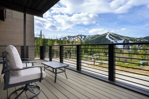 Terrace/patio - Lakota SkiRenity | Outdoor Fire Pit | Private Hot Tub w/ Resort Views (Winter Park)