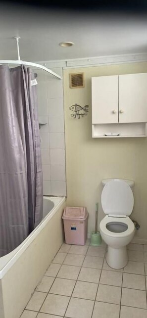 Shared Dormitory, 2 Bedrooms | Bathroom - Room-cozy Guest Room in Browns Bay, Auck (Auckland)