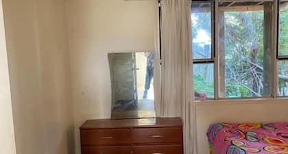 Room-cozy Guest Room in Browns Bay, Auck