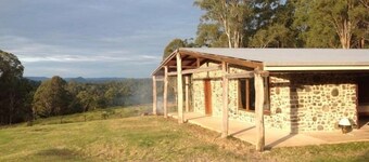 Bonalbo Wilderness Retreat - secluded off grid accomodation- sleeps up to 14