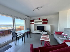Living area - Nautic - Bright apartment with terrace just steps from the beach (Roses)