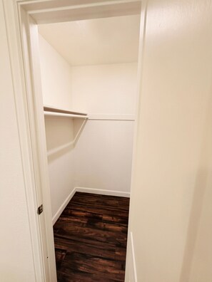 Interior - Monthly 1BR Furnished Phoenix Apt w/ Pool & Free Parking (Phoenix)