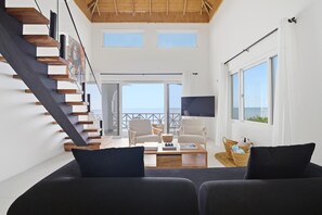 Living area - 1BR Modern Oceanfront Loft w/ Kitchenette - Syd’s Too (Negril)