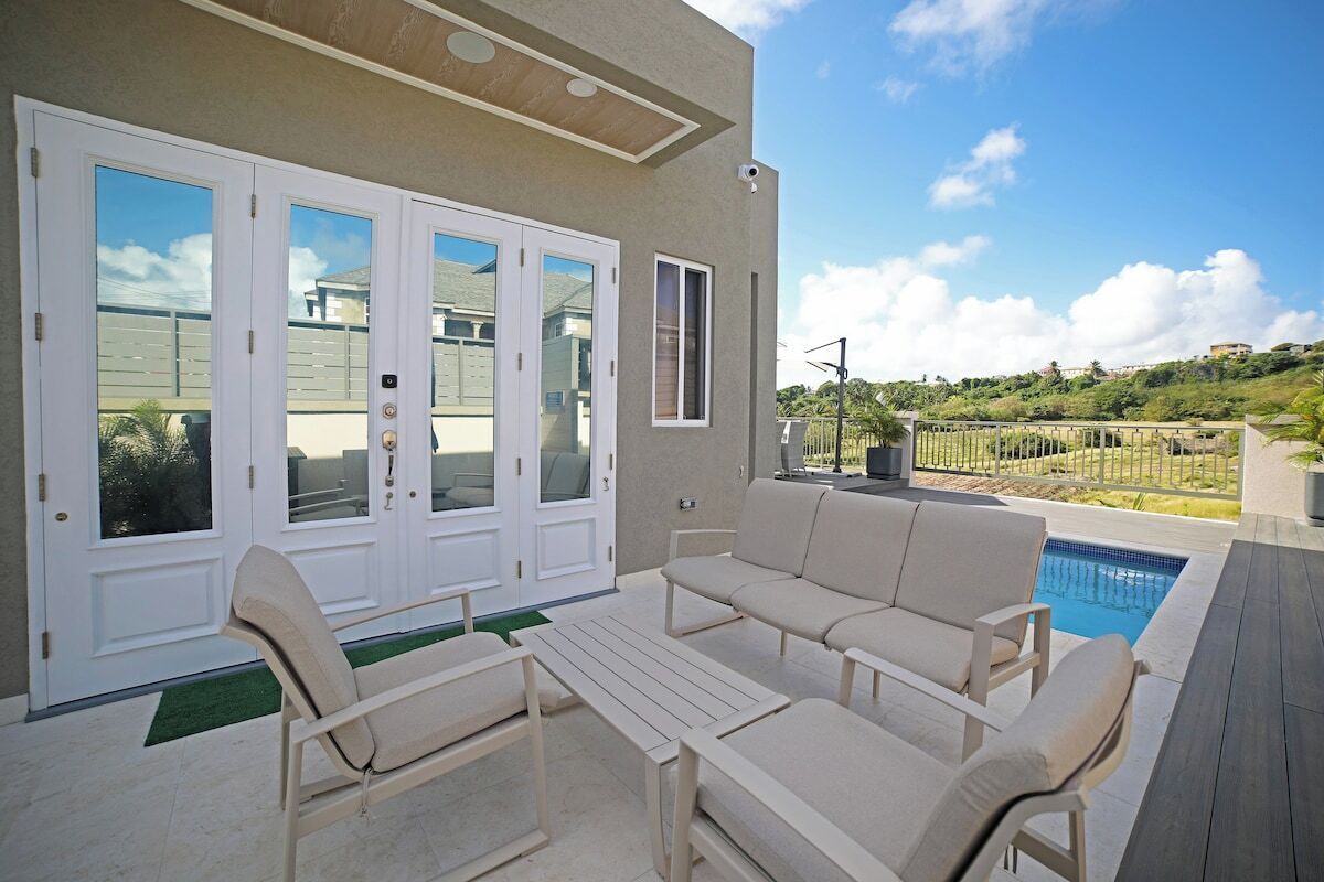 3BR Modern Villa w/ Private Pool & Fire Pit (3272)