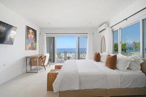 1 bedroom, WiFi - 1BR Oceanfront  King Suite w/ Kitchenette -The Syd (Negril)