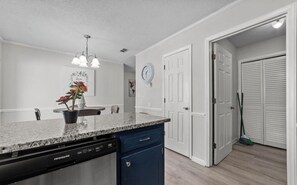 Interior - Cozy updated Townhouse near Convention District with A/C (Greenville)
